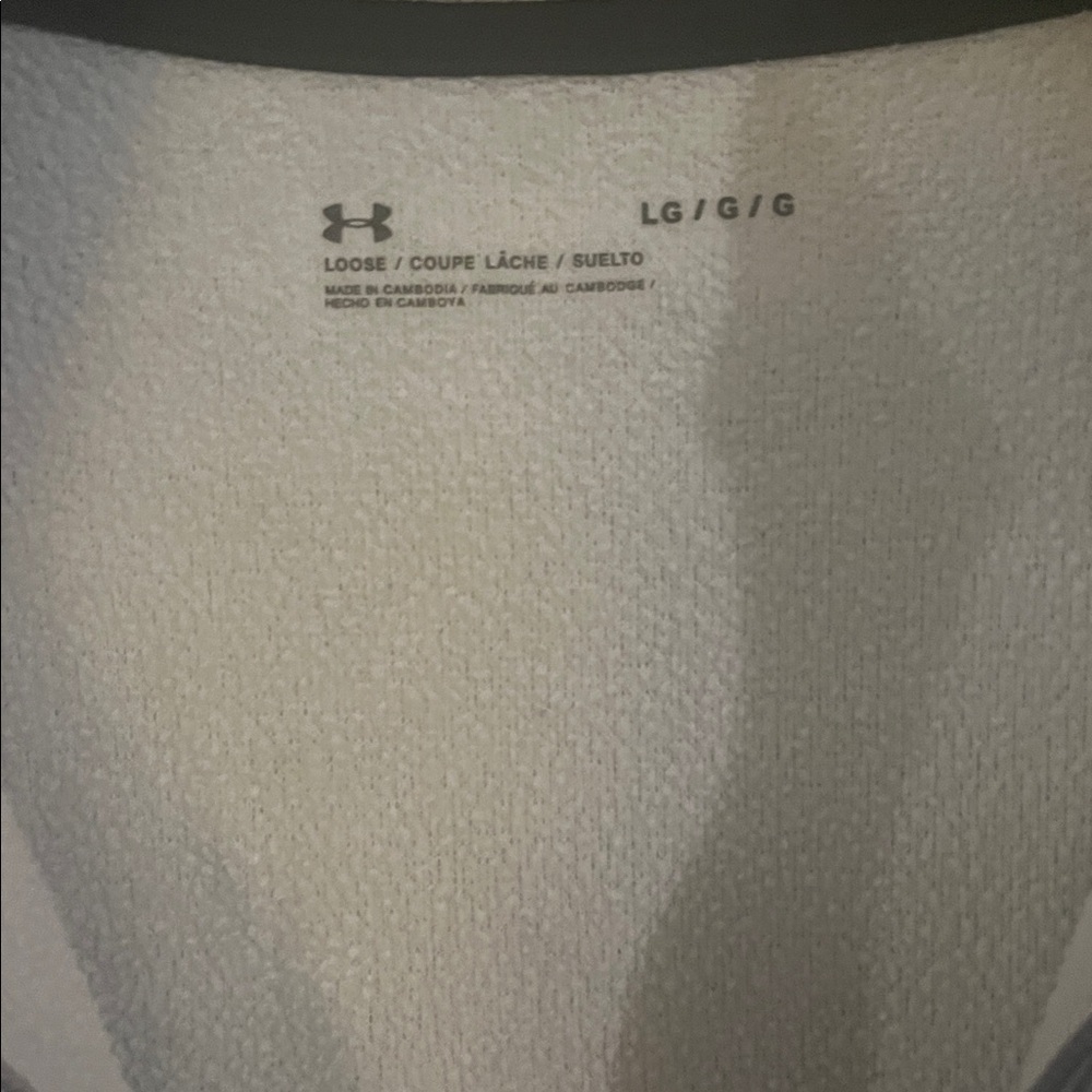 Under Armour Heathered Gray Pullover - Picture 3 of 4